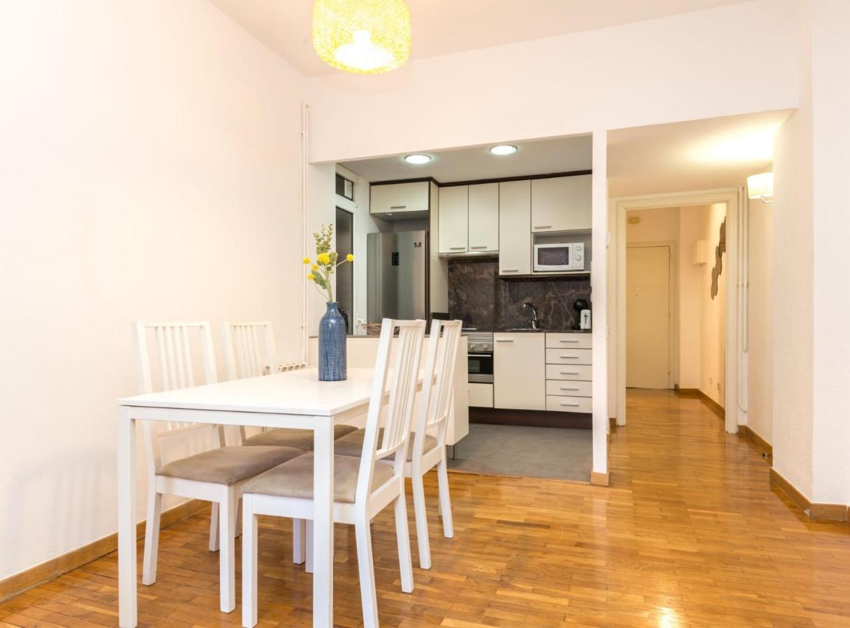 Apartament Find Calm At Cozy Sanctuary With Terrace Barcelona