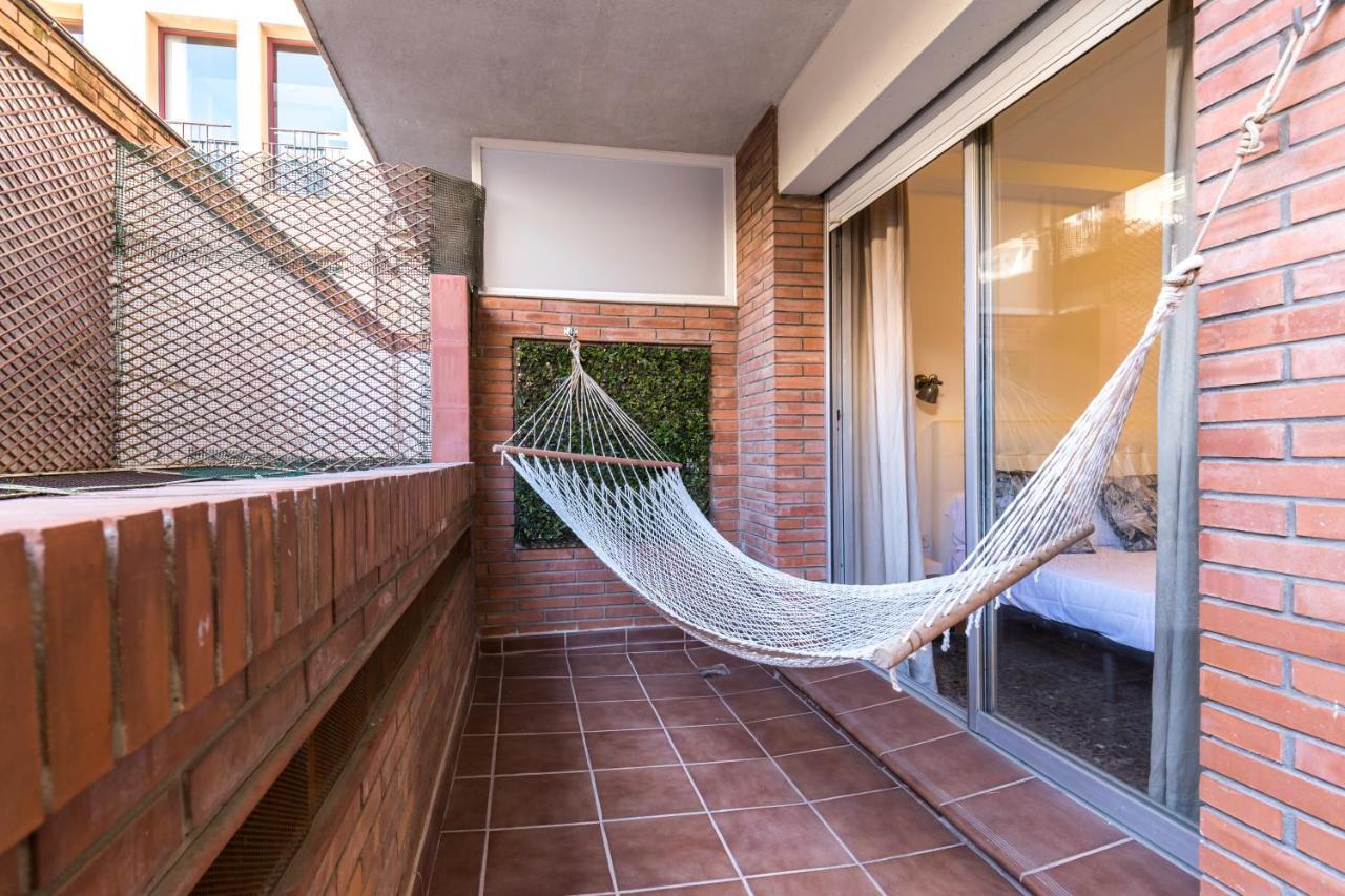 Find Calm At Cozy Sanctuary With Terrace Apartment *